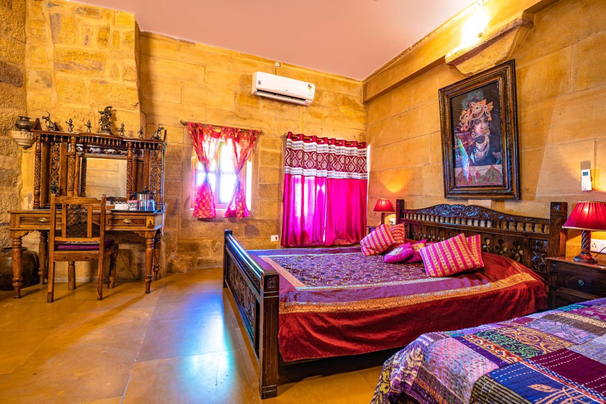 Hotel Garh Jaisal Haveli Джайсалмер Екстериор снимка