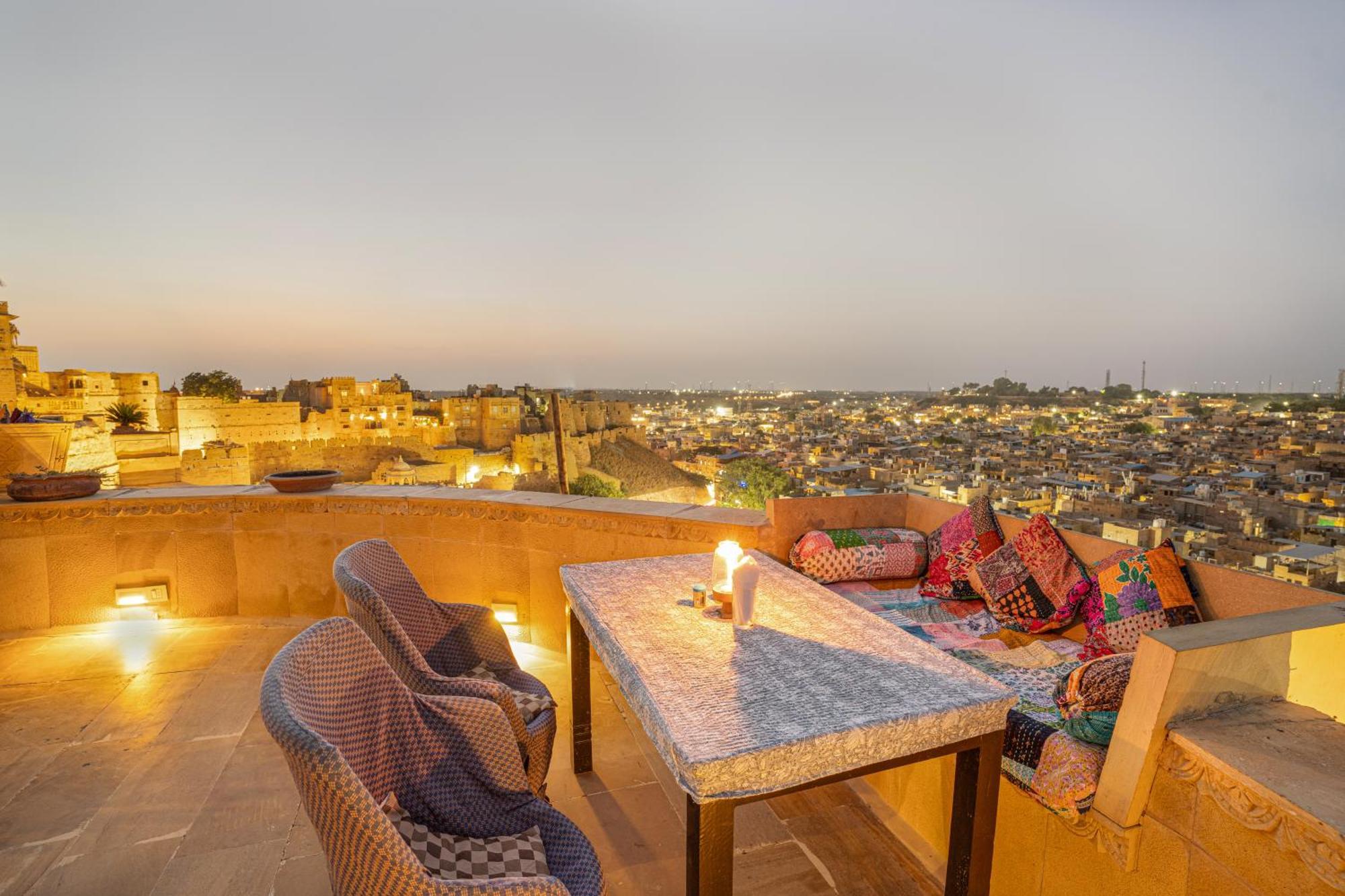 Hotel Garh Jaisal Haveli Джайсалмер Екстериор снимка