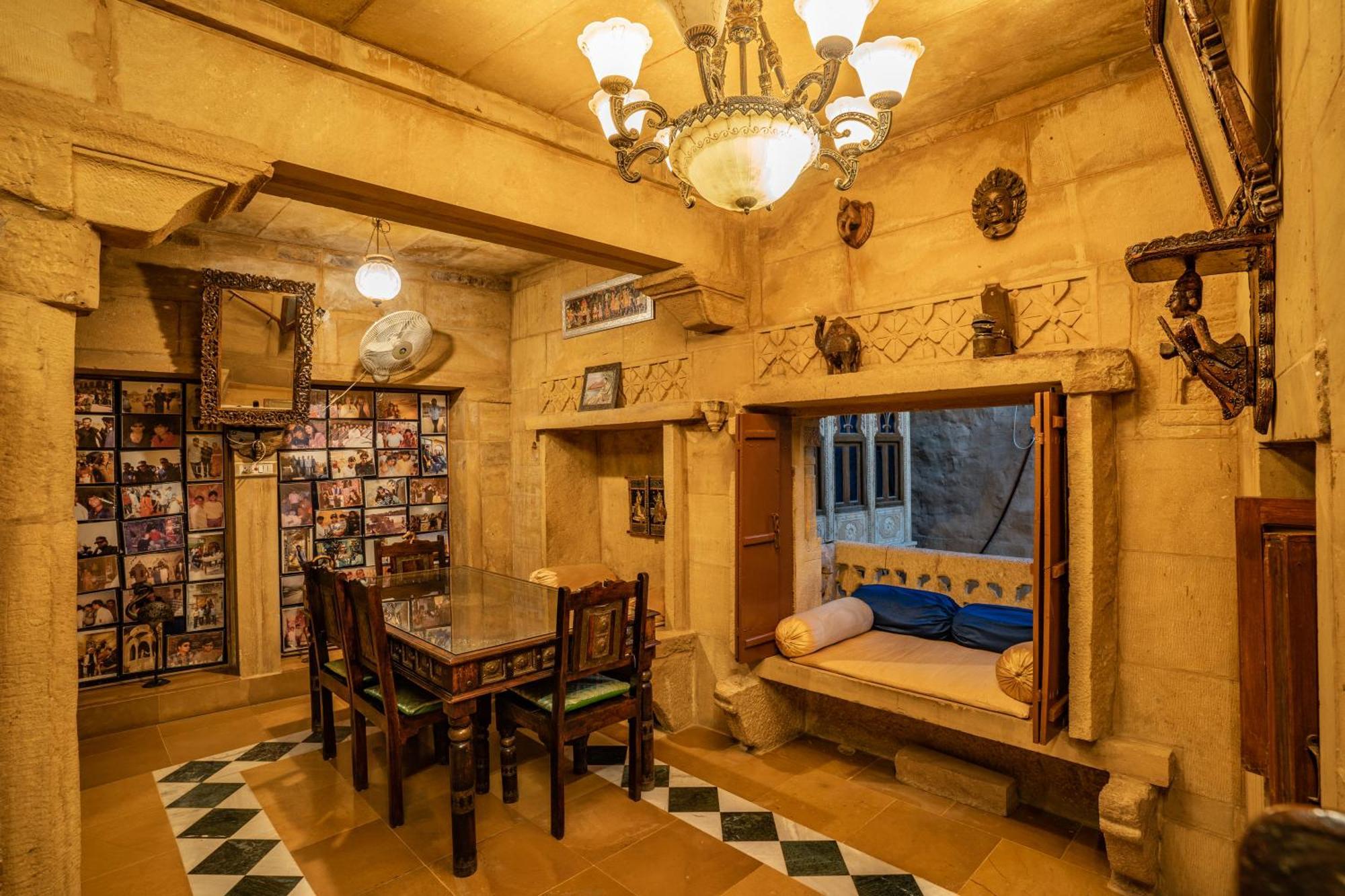 Hotel Garh Jaisal Haveli Джайсалмер Екстериор снимка