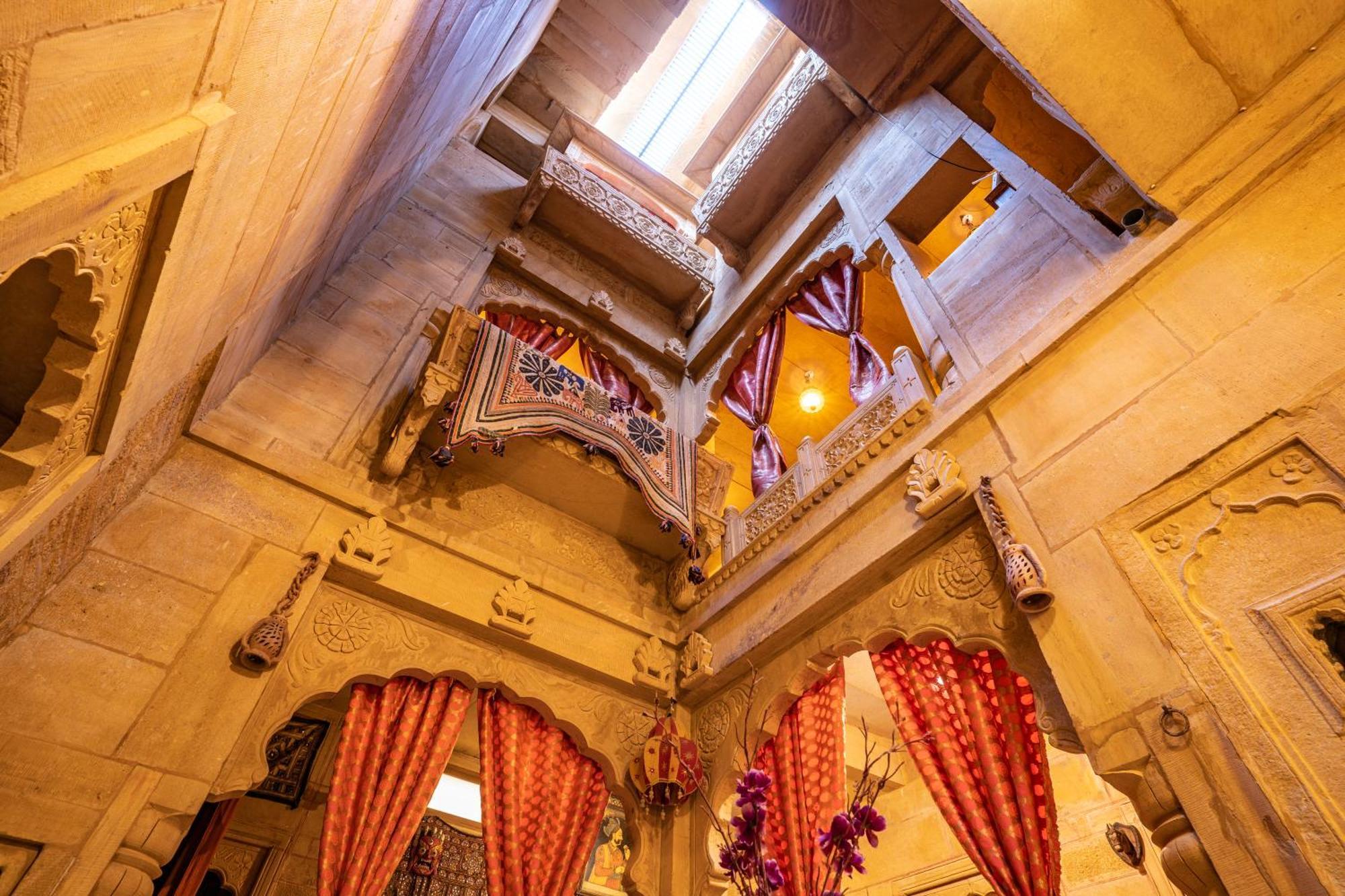 Hotel Garh Jaisal Haveli Джайсалмер Екстериор снимка
