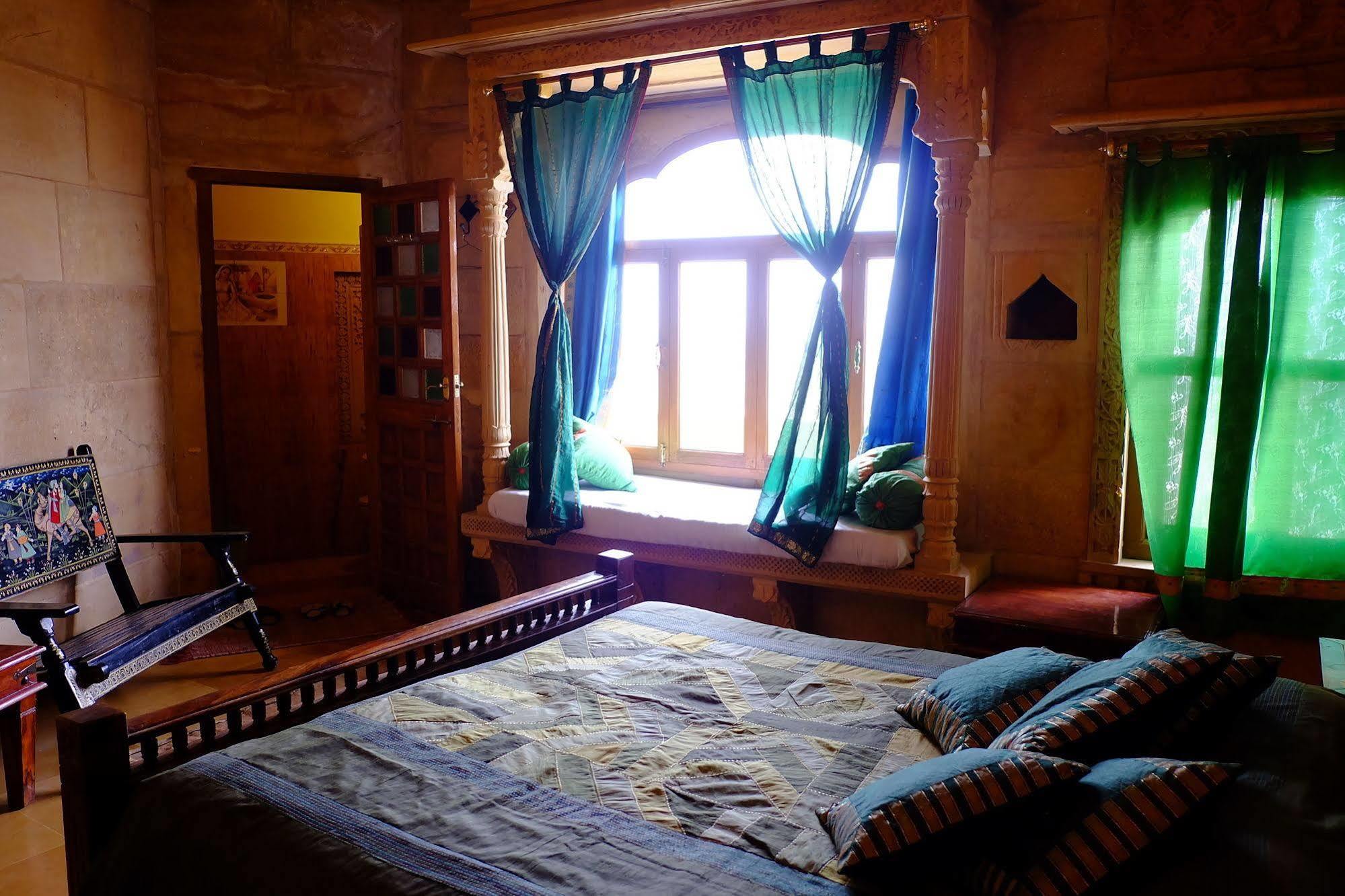 Hotel Garh Jaisal Haveli Джайсалмер Екстериор снимка
