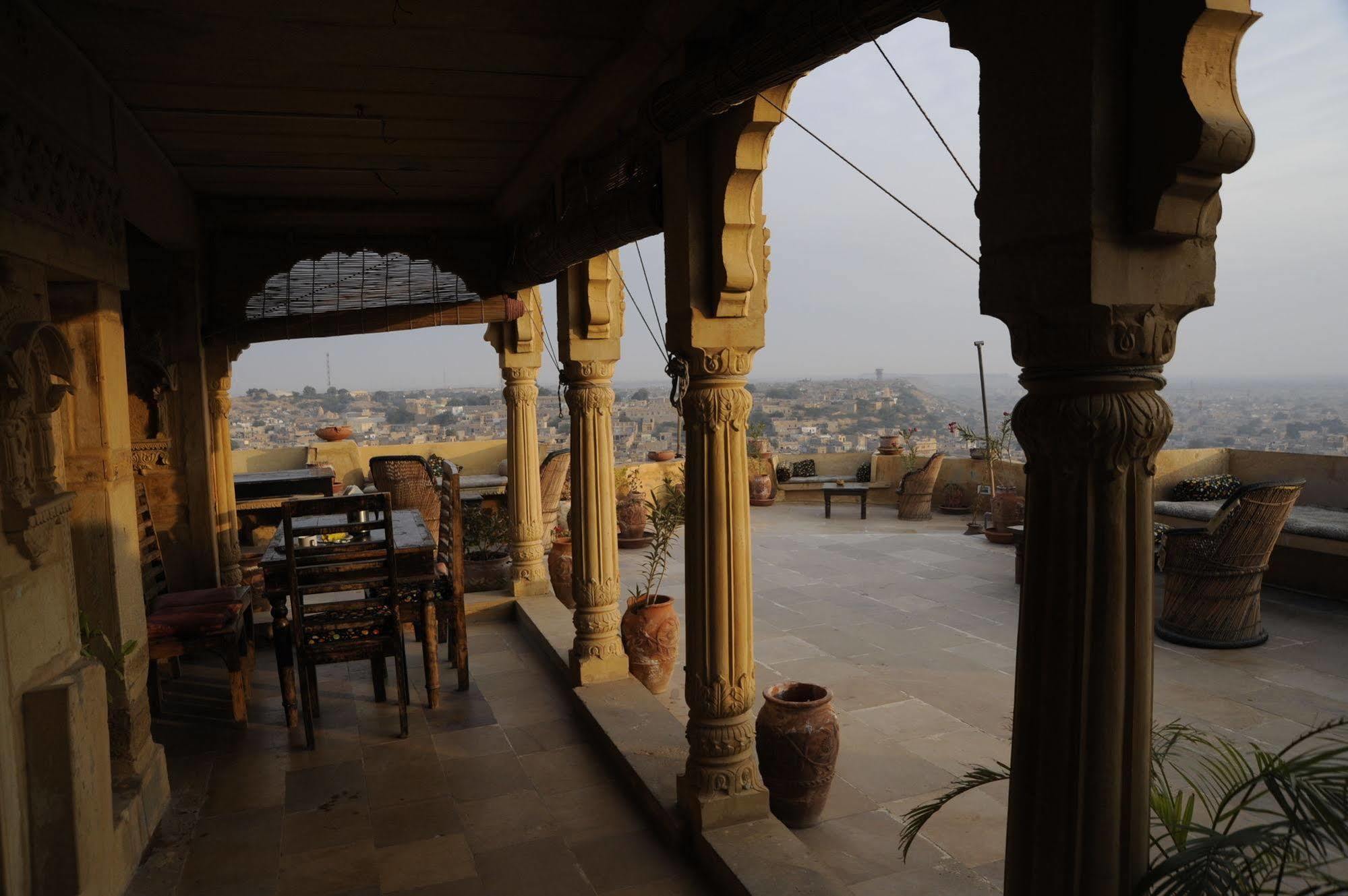 Hotel Garh Jaisal Haveli Джайсалмер Екстериор снимка